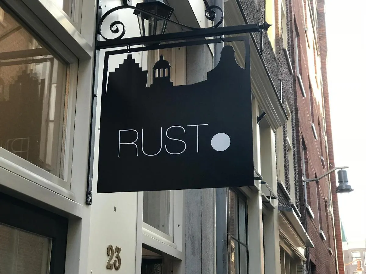 Bed & Breakfast Rust B&B Amsterdam Netherlands